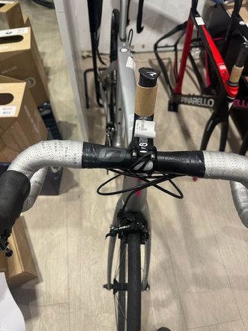 Used Pinarello GAN 2018 Road & Gravel, Light Gray — image 2 of 4