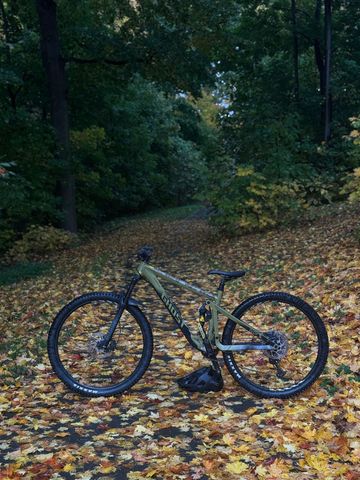 Używany Ghost Riot Trail 2022 2022 Mountainbike — zdjęcie 1 z 4
