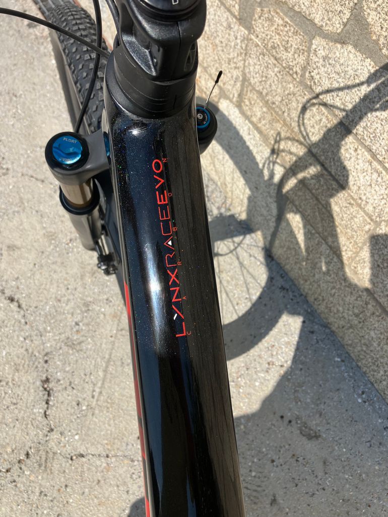 Used BH LYNX RACE EVO CARBON 8.5 2023 2023 Mountainbike — image 1 of 8