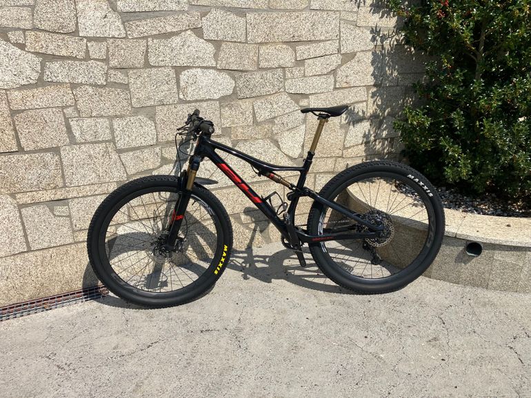 Used BH LYNX RACE EVO CARBON 8.5 2023 2023 Mountainbike — image 5 of 8