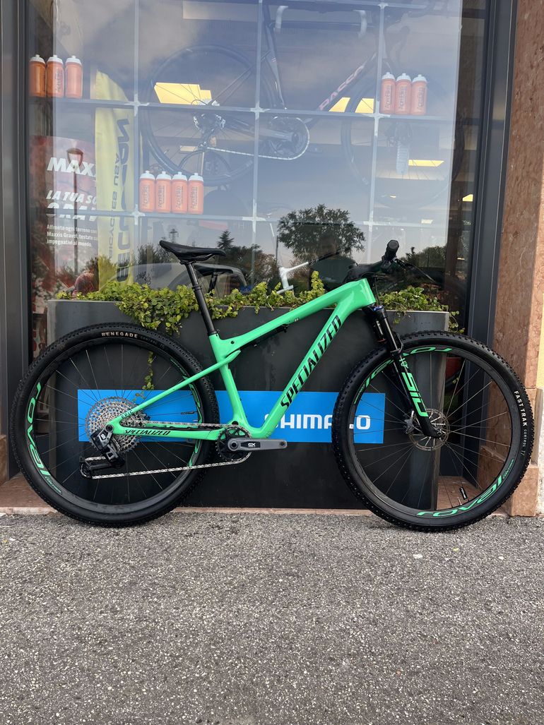 Used Specialized Epic SRAM GX Eagle AXS (T-Type) Mountainbike, Verde — image 1 of 7
