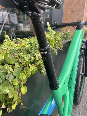 Used Specialized Epic SRAM GX Eagle AXS (T-Type) Mountainbike, Verde — image 4 of 7