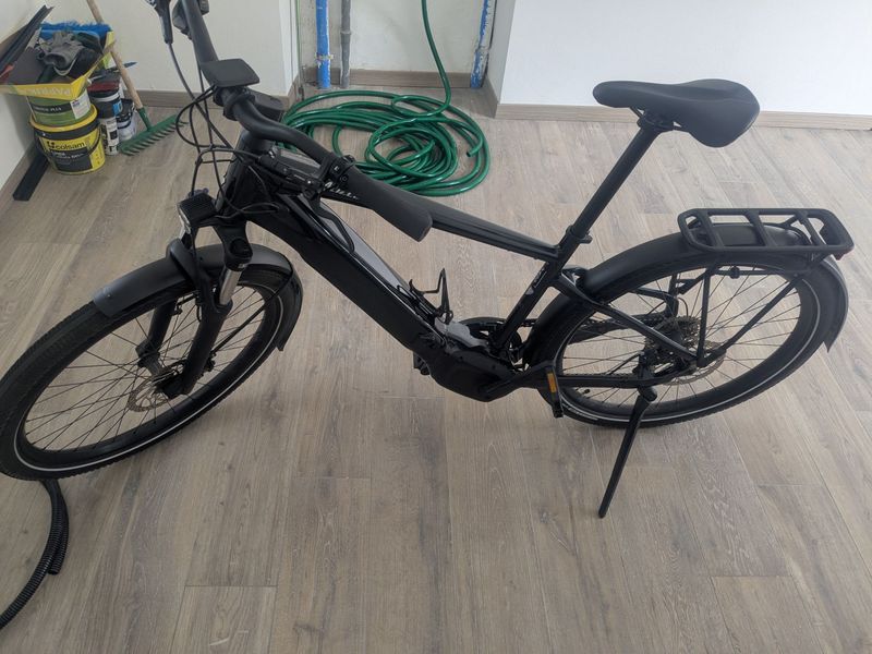 Used Specialized Vado 2022 Mountainbike, Black, 27.5 (650B) — image 2 of 5