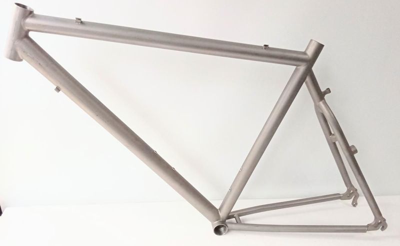 Vintage TITANIUM FRAME 26" Taille M Frameset 1990 Mountainbike de segunda mano, Gris claro — imagen 6 de 6