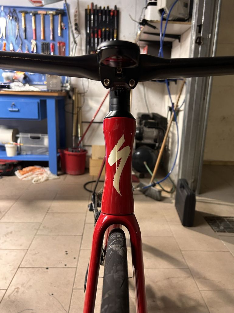 Used Specialized S-Works Tarmac SL7 - Ultegra 12v 2021 Road & Gravel, Red — image 10 of 14