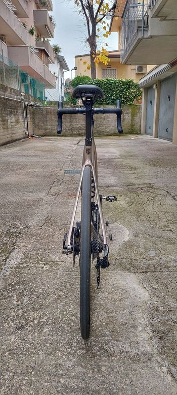 Used Scott Addict 30 2022 2022 Road & Gravel — image 5 of 10
