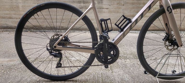 Used Scott Addict 30 2022 2022 Road & Gravel — image 4 of 10