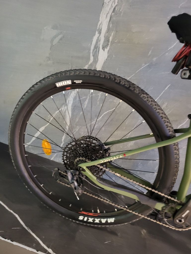 Used Lapierre Lapierre Prorace 4.9 2024 Mountainbike, Green — image 10 of 13