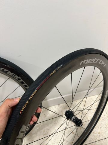 Orbea Orca Shimano Ultegra Di2 2024 Road & Gravel usato, Grigio chiaro — immagine 6 di 7