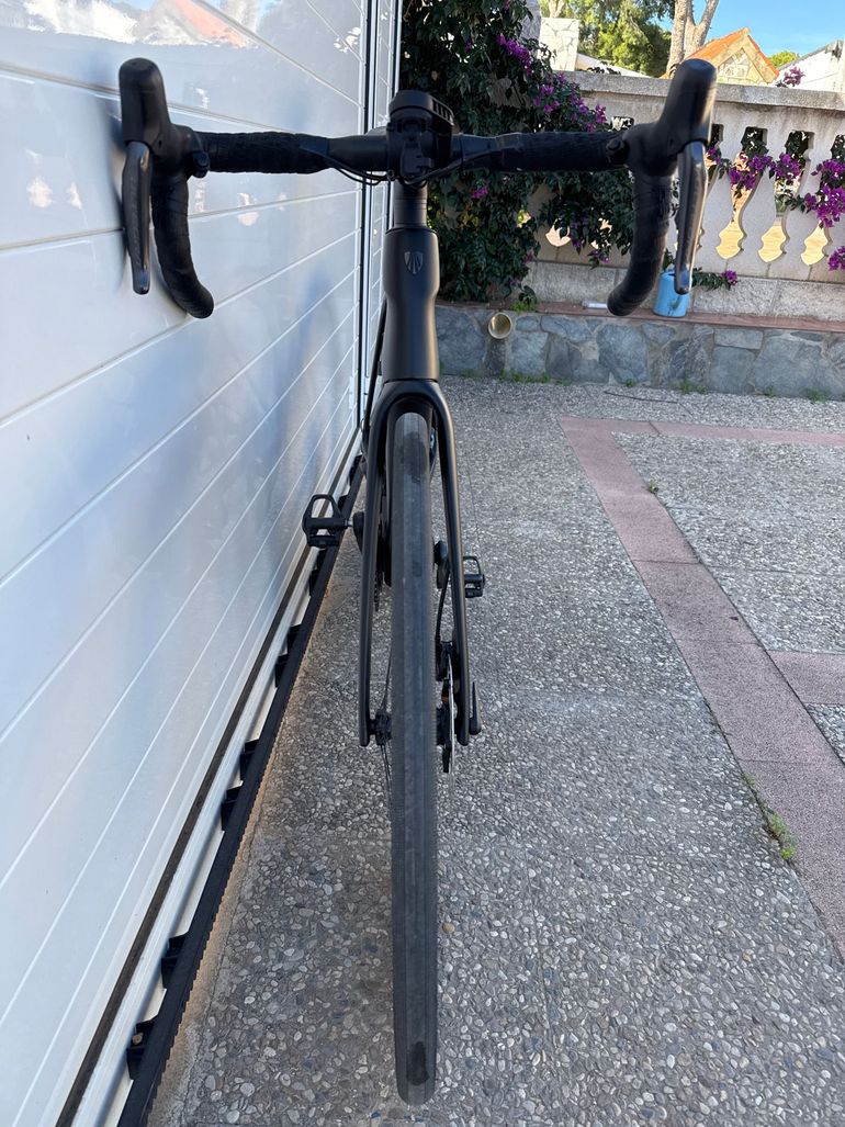 Used Trek Domane+ Shimano Ultegra Di2 2024 Road & Gravel, Black — image 8 of 9