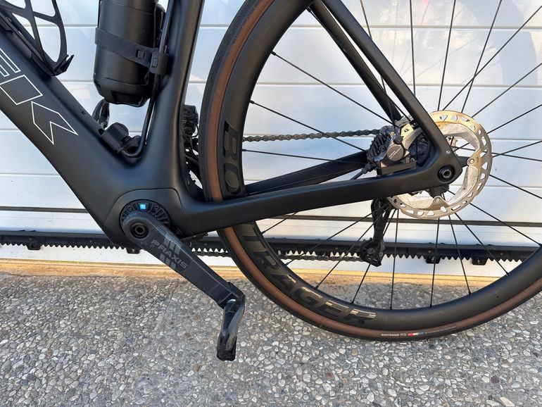 Used Trek Domane+ Shimano Ultegra Di2 2024 Road & Gravel, Black — image 7 of 9