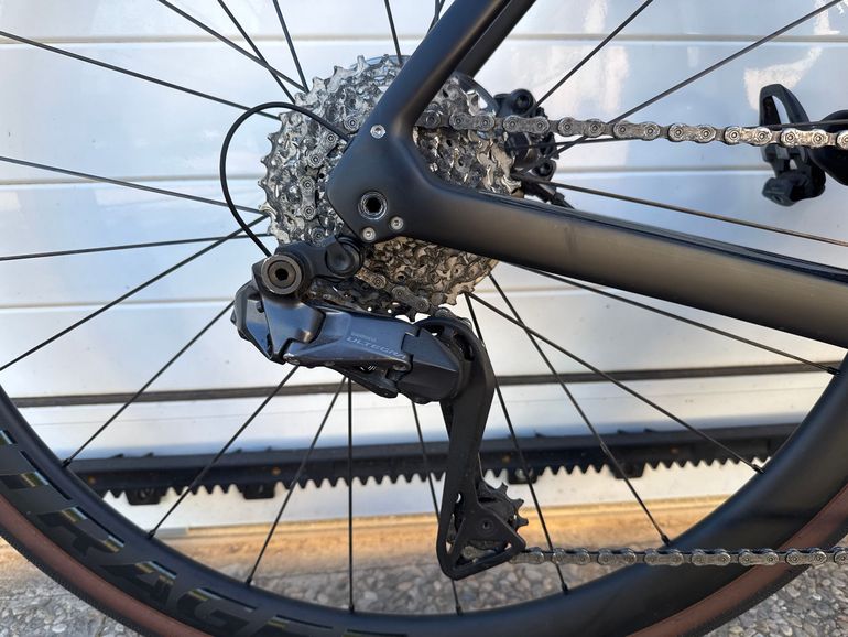 Used Trek Domane+ Shimano Ultegra Di2 2024 Road & Gravel, Black — image 2 of 9
