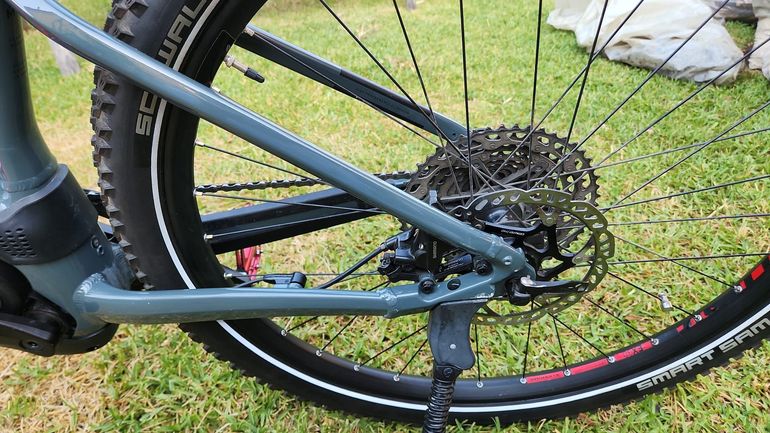 Used CUBE REACTION HYBRID RACE 625 2021 Mountainbike, Light Gray — image 4 of 17