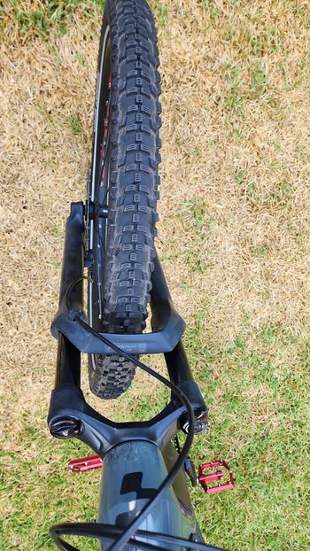 Used CUBE REACTION HYBRID RACE 625 2021 Mountainbike, Light Gray — image 16 of 17