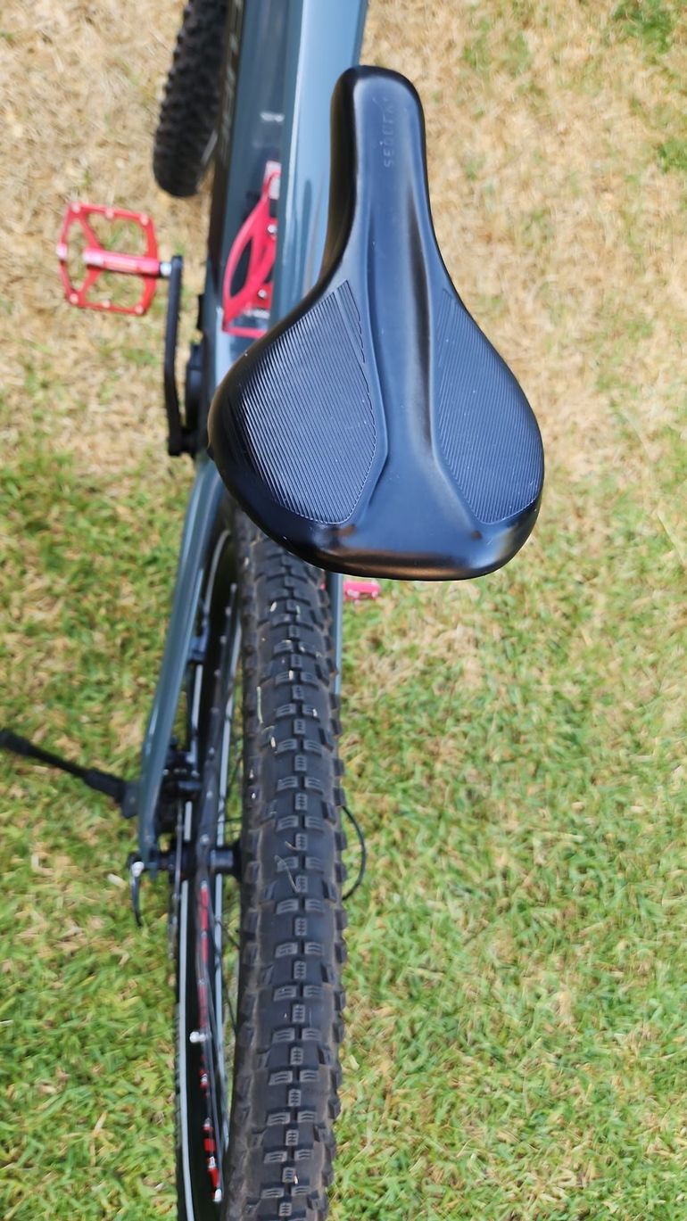 Used CUBE REACTION HYBRID RACE 625 2021 Mountainbike, Light Gray — image 15 of 17