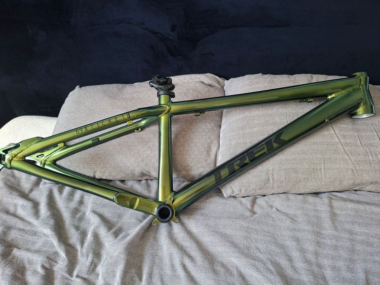 Used Trek Ticket 2024 Frameset 2024 Mountainbike, Green — image 1 of 9