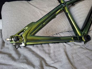 Used Trek Ticket 2024 Frameset 2024 Mountainbike, Green — image 5 of 9