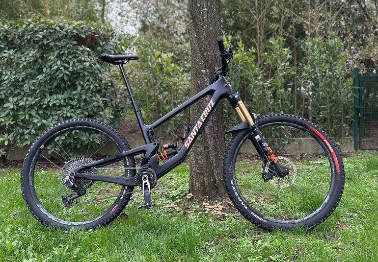 Used Santa Cruz MEGATOWER X0 AXS / Carbon CC 2025 2025 Mountainbike, Negro — image 1 of 5