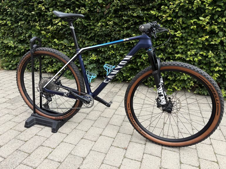 Used Canyon CF 6 2021 Mountainbike, Blue, 29 — image 2 of 6