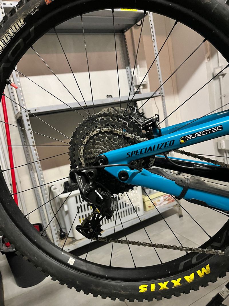 Used Specialized Enduro Comp 2021 2021 Mountainbike, Blue, 29 — image 3 of 6