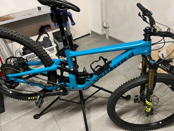 Specialized Enduro Comp 2021 2021 MTB usato