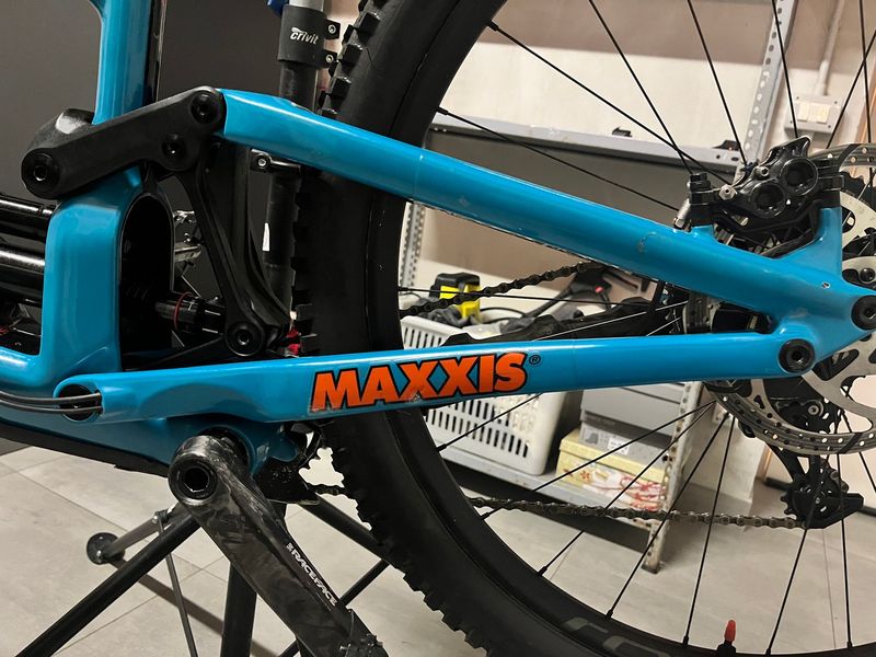 Used Specialized Enduro Comp 2021 2021 Mountainbike, Blue, 29 — image 6 of 6
