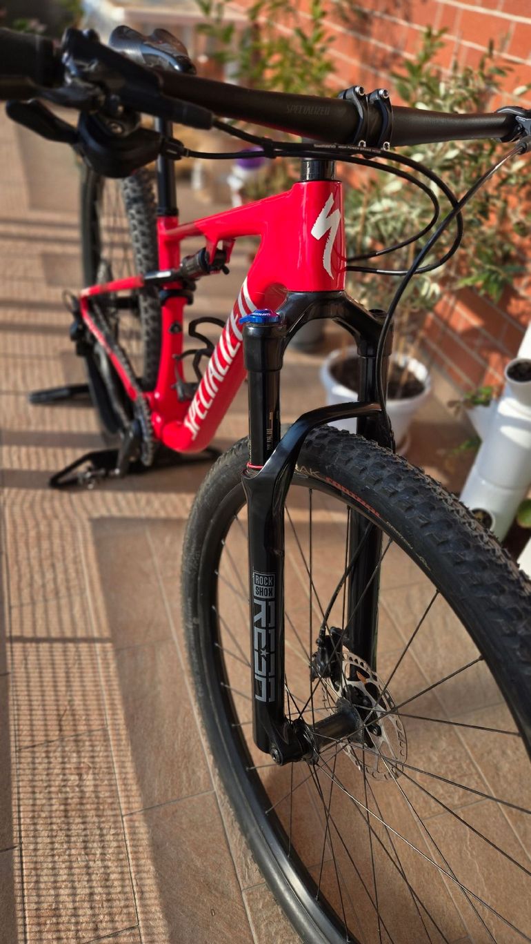 Used Specialized Epic Comp 2021 2021 Mountainbike — image 8 of 10