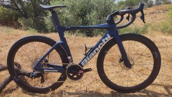 Bianchi, Oltre Comp Rival eTap AXS 2024