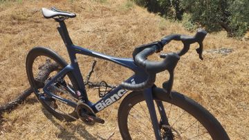 Gebrauchtes Bianchi Oltre Comp Rival eTap AXS 2024 2024 Road & Gravel, Blau — Bild 2 von 7