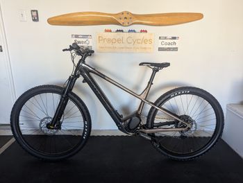 Used Rocky Mountain Fusion Powerplay 10 2023 2023 Mountainbike, Black, 27.5, 29 — image 2 of 9