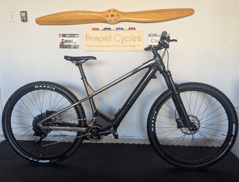 Used Rocky Mountain Fusion Powerplay 10 2023 2023 Mountainbike, Black, 27.5, 29 — image 1 of 9