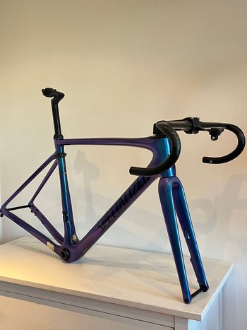 Specialized, Roubaix Pro Di2 2017 Frameset