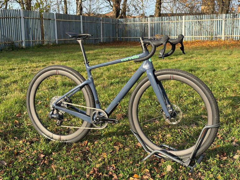 Used Cervélo Aspero SRAM Rival eTap AXS 2025 Road & Gravel, Blau — image 2 of 9