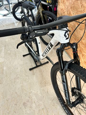 Tweedehands Scott Scale Rc Team Issue 2026 Mountainbike — afbeelding 6 van 11