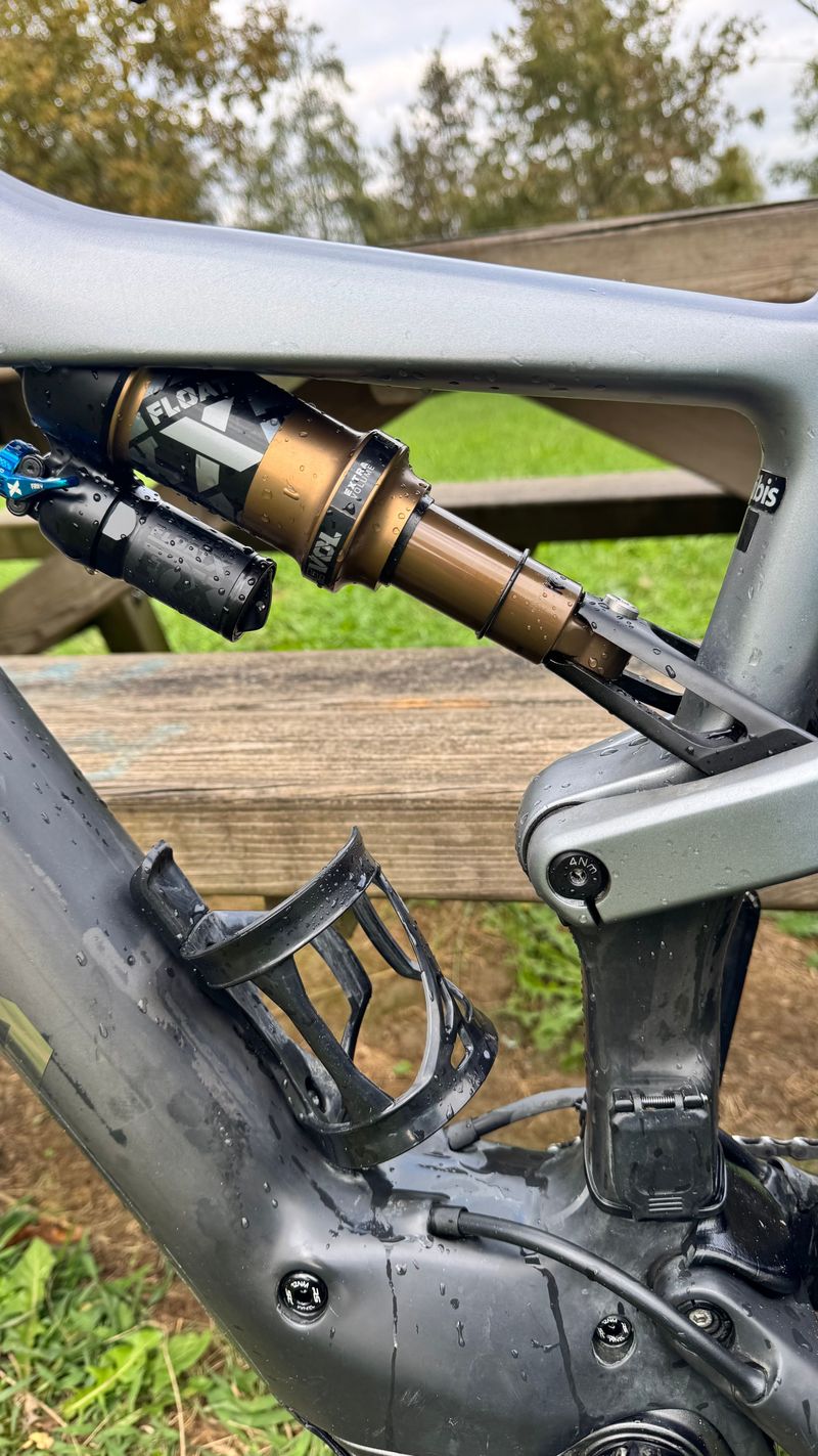 Orbea RISE M10 2024 2024 Mountainbike usato, Grigio chiaro — immagine 5 di 23