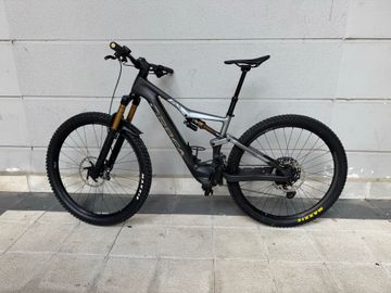 Orbea RISE M10 2024 2024 Mountainbike usato, Grigio chiaro — immagine 22 di 23