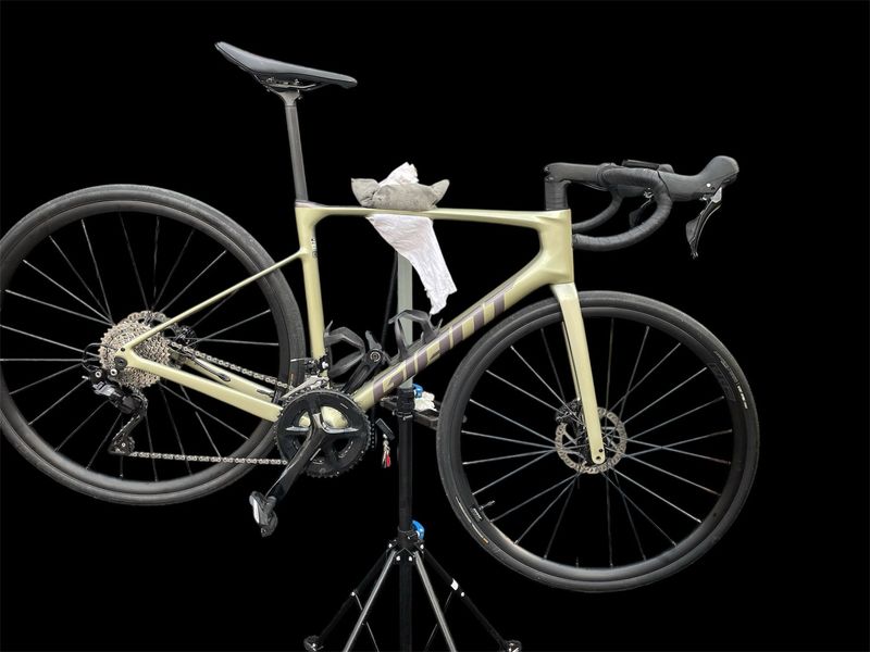 Giant Defy Advanced 0 2024 2024 Road & Gravel d'occasion
