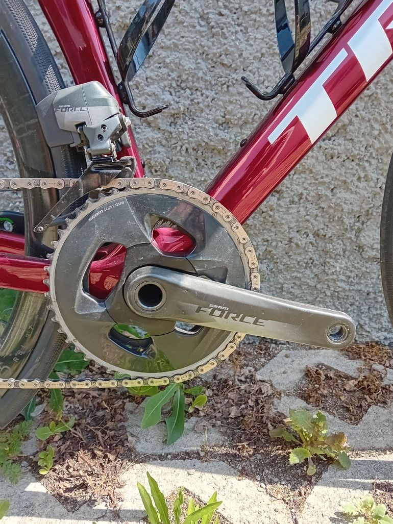 Used Trek Madone SL 7 AXS 2025 Road & Gravel, Red — image 3 of 11