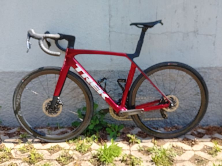 Used Trek Madone SL 7 AXS 2025 Road & Gravel, Red — image 2 of 11