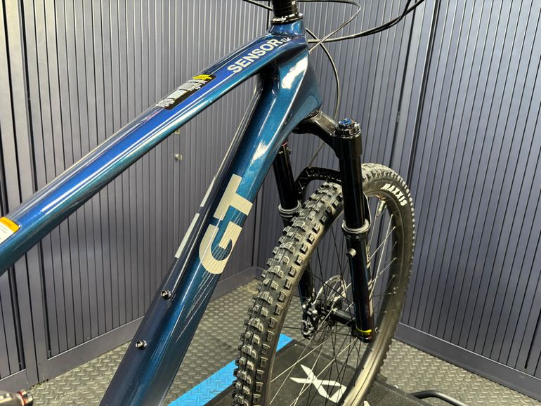 GT GT Sensor Carbon Elite Fully 2025