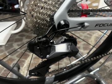Brugt Focus IZALCO MAX 9.8 2024 2024 Road & Gravel — billede 5 af 6