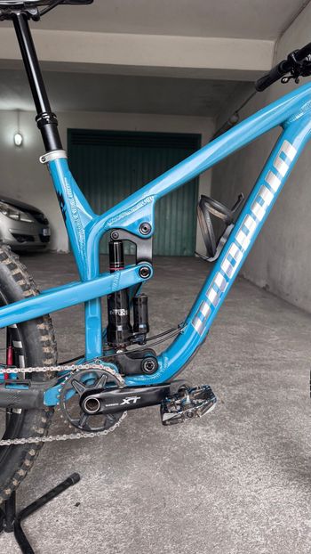 Propain Spindrift Shimano Deore XT 2024 Mountainbike usato, Blu — immagine 2 di 11