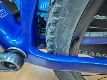 Used Trek Procaliber 9.7 2023 2023 Mountainbike, Blue, 29, 27.5 — image 13 of 37