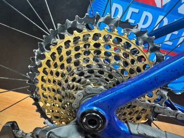 Used Trek Procaliber 9.7 2023 2023 Mountainbike, Blue, 29, 27.5 — image 26 of 37