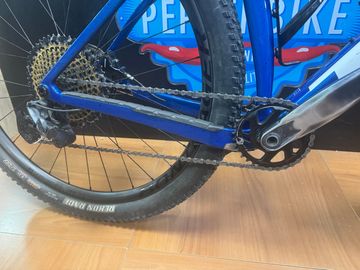 Used Trek Procaliber 9.7 2023 2023 Mountainbike, Blue, 29, 27.5 — image 20 of 37