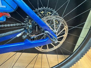 Used Trek Procaliber 9.7 2023 2023 Mountainbike, Blue, 29, 27.5 — image 1 of 37