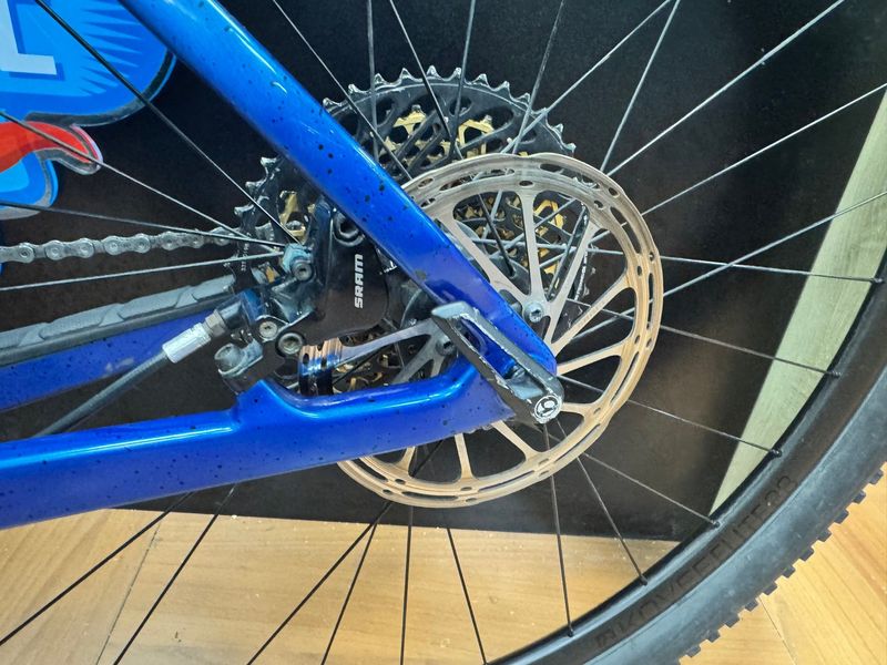 Used Trek Procaliber 9.7 2023 2023 Mountainbike, Blue, 29, 27.5 — image 1 of 37