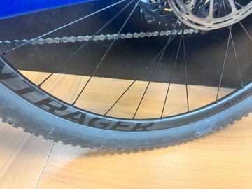 Used Trek Procaliber 9.7 2023 2023 Mountainbike, Blue, 29, 27.5 — image 5 of 37