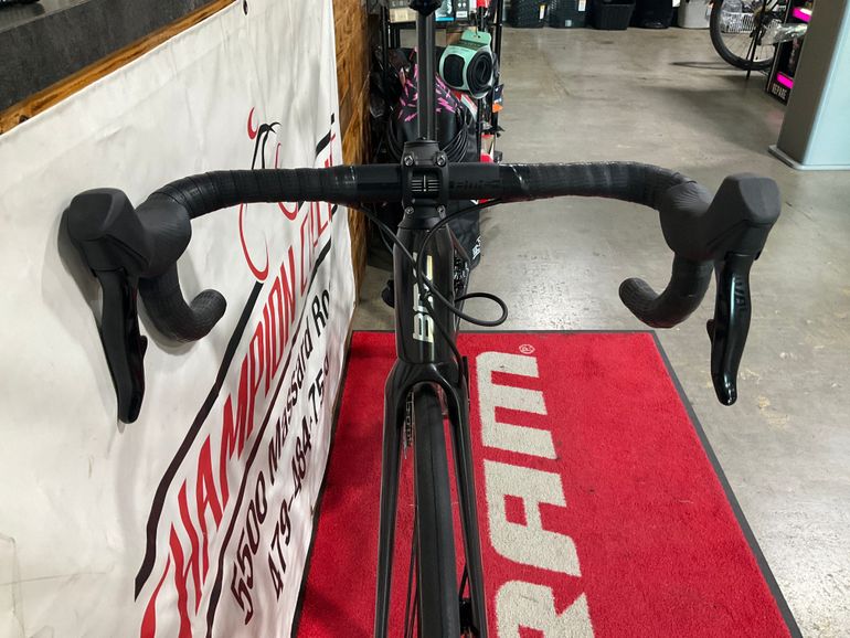 Used BMC Teammachine SLR FOUR 2023 2023 Road & Gravel, Light Gray — image 4 of 5