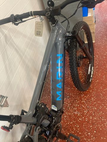 Used Marin Rift Zone E 2023 2023 Mountainbike, Light Gray, 29 — image 4 of 7